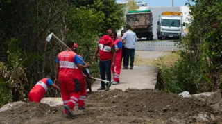 Imagem ilustrativa da imagem Alerta para passarela improvisada no Jardim Atlântico em Maricá