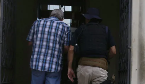 Imagem ilustrativa da imagem Idoso é preso com arma falsa na Ponte Rio-Niterói