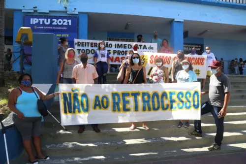 Imagem ilustrativa da imagem Profissionais da saúde demitidos protestam em São Gonçalo