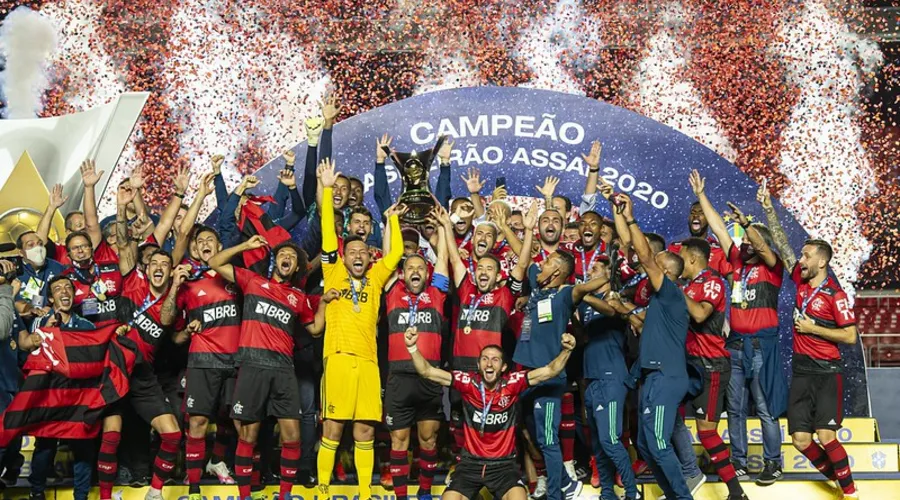 Imagem ilustrativa da imagem Botafogo e Vasco precisam se inspirar no Flamengo