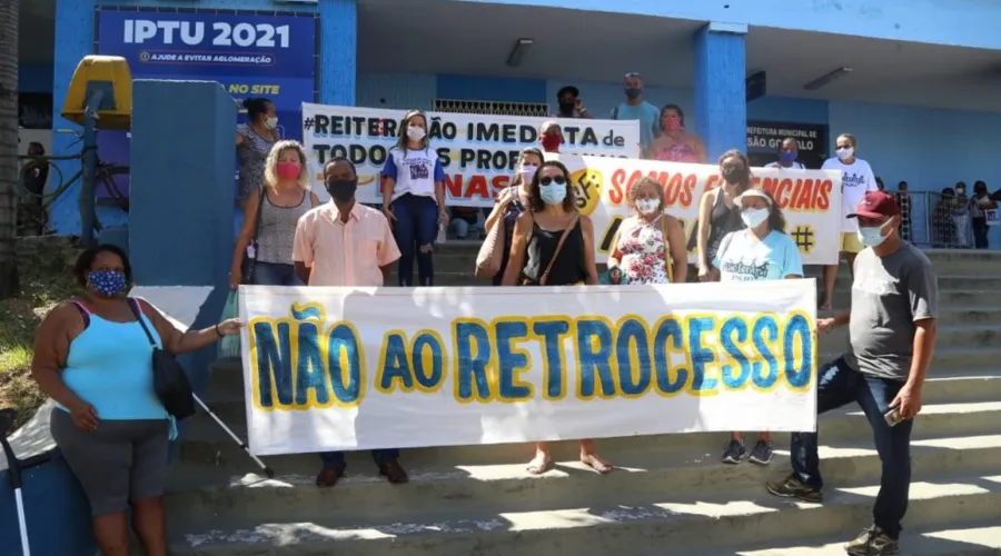 Imagem ilustrativa da imagem Profissionais da saúde demitidos protestam em São Gonçalo