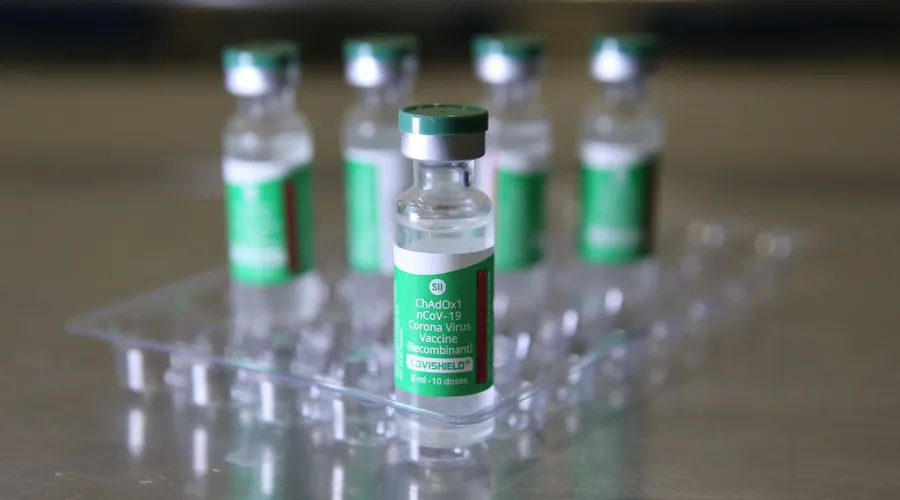 Imagem ilustrativa da imagem Covid-19: Fiocruz entrega 5 milhões de doses da vacina nesta sexta