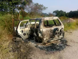 Imagem ilustrativa da imagem Corpo é encontrado dentro de carro carbonizado em Guaxindiba