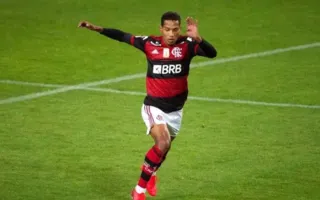 Imagem ilustrativa da imagem Flamengo encaminha empréstimo de jovem lateral ao Cuiabá