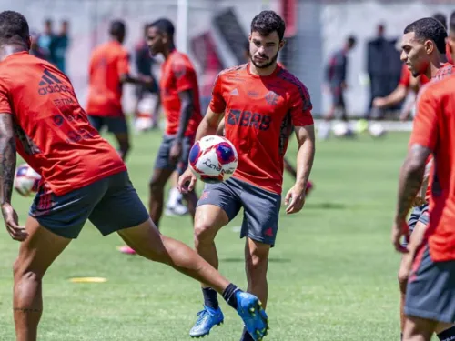 Imagem ilustrativa da imagem Flamengo enfrenta o Macaé no Maracanã neste sábado