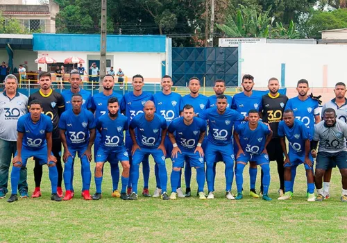 Imagem ilustrativa da imagem Niterói de volta ao futebol profissional carioca