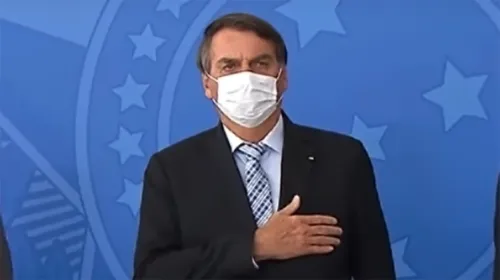 Imagem ilustrativa da imagem Vacina: Bolsonaro anuncia 400 milhões de doses até o final do ano