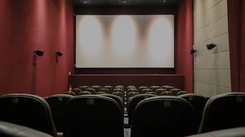 Imagem ilustrativa da imagem Cinemas de Niterói reabrem ao público com indicações ao Oscar