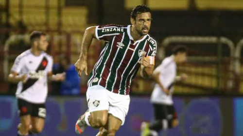 Imagem ilustrativa da imagem Com gols de artilheiros, Fluminense e Vasco empatam em Volta Redonda