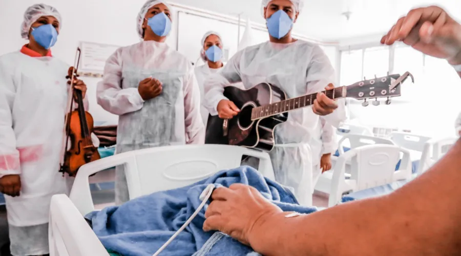 Imagem ilustrativa da imagem Projeto leva música a pacientes com Covid-19