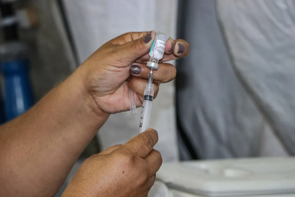 Imagem ilustrativa da imagem Brasil já aplicou mais de 32 milhões de doses da vacina contra a Covid-19