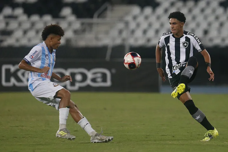 Imagem ilustrativa da imagem Título da Taça Rio pode ser fundamental para Botafogo manter promessas