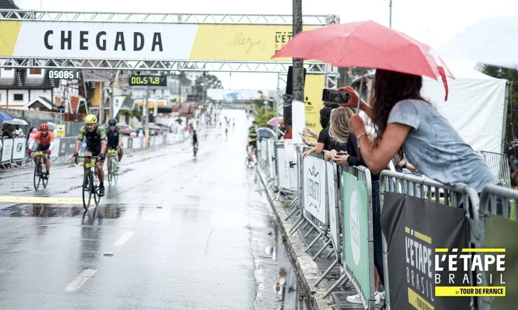 Imagem ilustrativa da imagem Tour de France no Rio adiado devido à pandemia