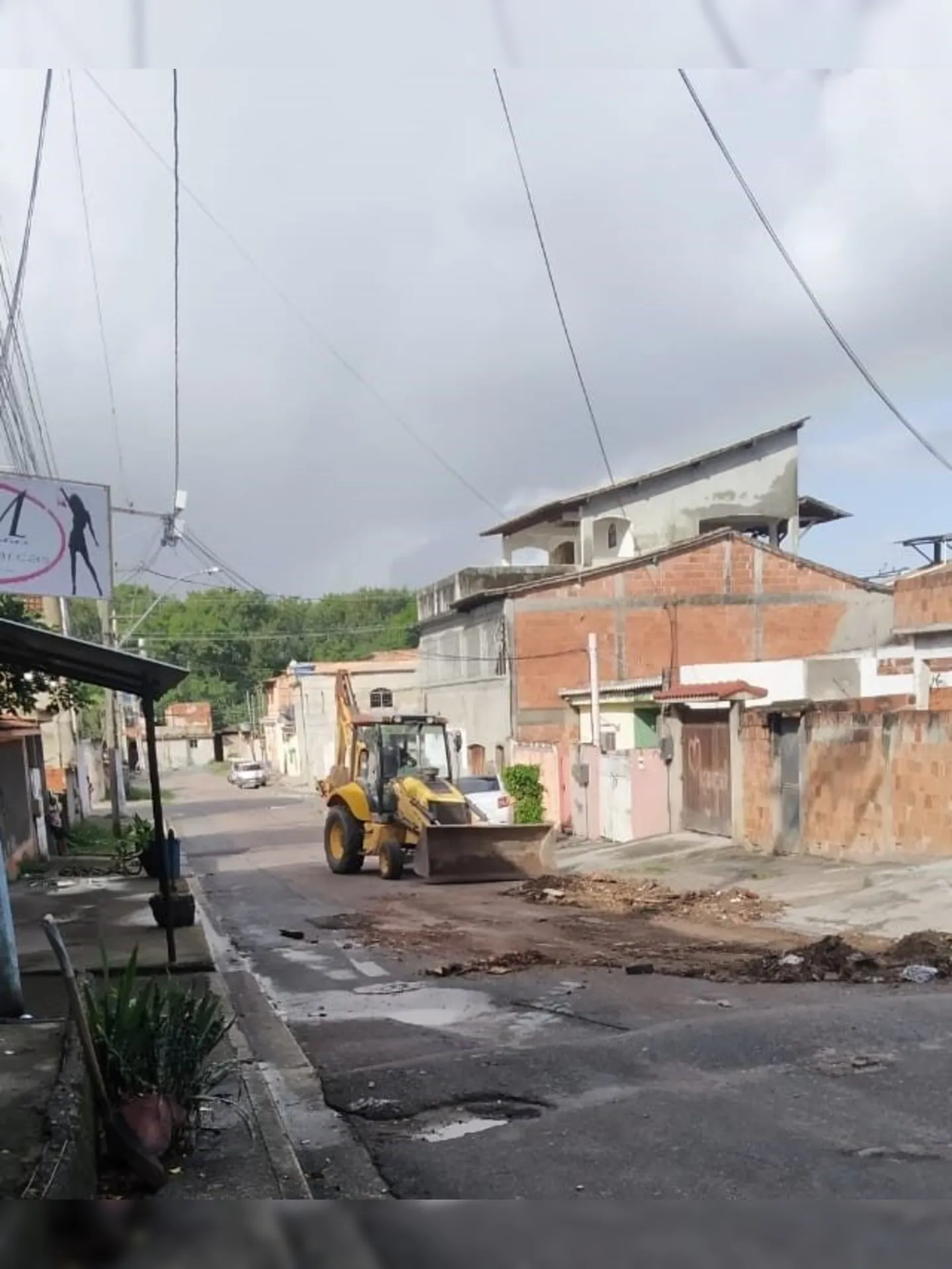 Imagem ilustrativa da imagem Polícia retira barricadas de ruas em São Gonçalo