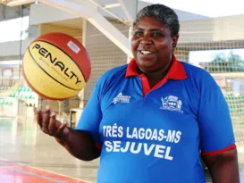 Imagem ilustrativa da imagem Brasileira campeã mundial de basquete morre vítima da Covid-19