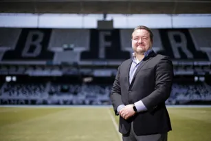 Imagem ilustrativa da imagem Reestruturação gera conflito entre CEO e diretor de futebol no Botafogo