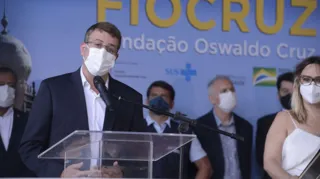 Imagem ilustrativa da imagem Secretário de Saúde do Rio nega relação da vacina de Oxford com a trombose