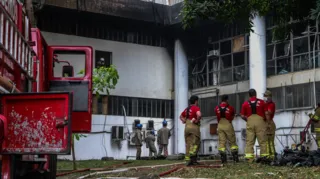 Imagem ilustrativa da imagem Incêndio atinge reitoria da UFRJ, na Zona Norte do Rio