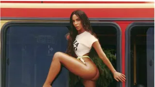 Imagem ilustrativa da imagem 'Girl from Rio': suposta música de Anitta vaza na web