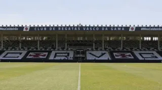 Imagem ilustrativa da imagem Vasco anuncia fim da parceria com Havan e chegada de novos patrocinadores
