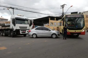 Imagem ilustrativa da imagem Acidente complica trânsito em São Gonçalo