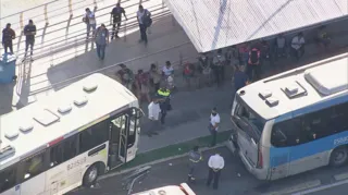 Imagem ilustrativa da imagem Acidente envolvendo BRT deixa feridos na Zona Oeste do Rio