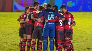 Imagem ilustrativa da imagem Flamengo ainda não tem zaga definida para estreia na Libertadores