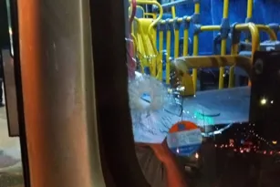 Imagem ilustrativa da imagem O pânico do trabalhador em tiroteio dentro de ônibus lotado em Niterói