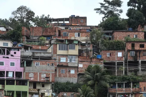 Imagem ilustrativa da imagem O home office do crime e o lucro mensal de R$ 100 mil com favelas de Niterói