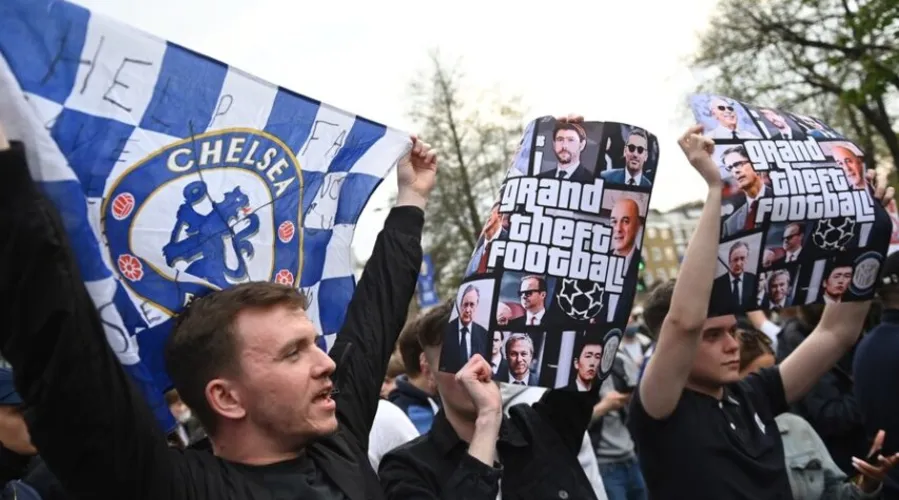 Imagem ilustrativa da imagem Chelsea e Manchester City cogitam deixar Superliga após repercussão