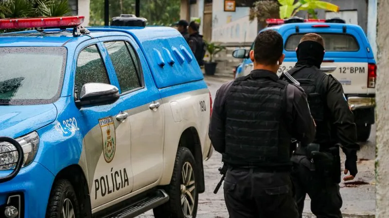Imagem ilustrativa da imagem PM reformado é preso acusado de atuar como milícia