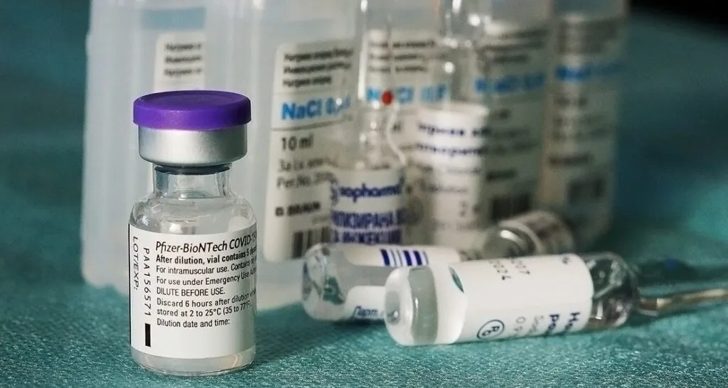 Imagem ilustrativa da imagem Covid-19: Pfizer antecipará 600 mil doses da vacina pediátrica
