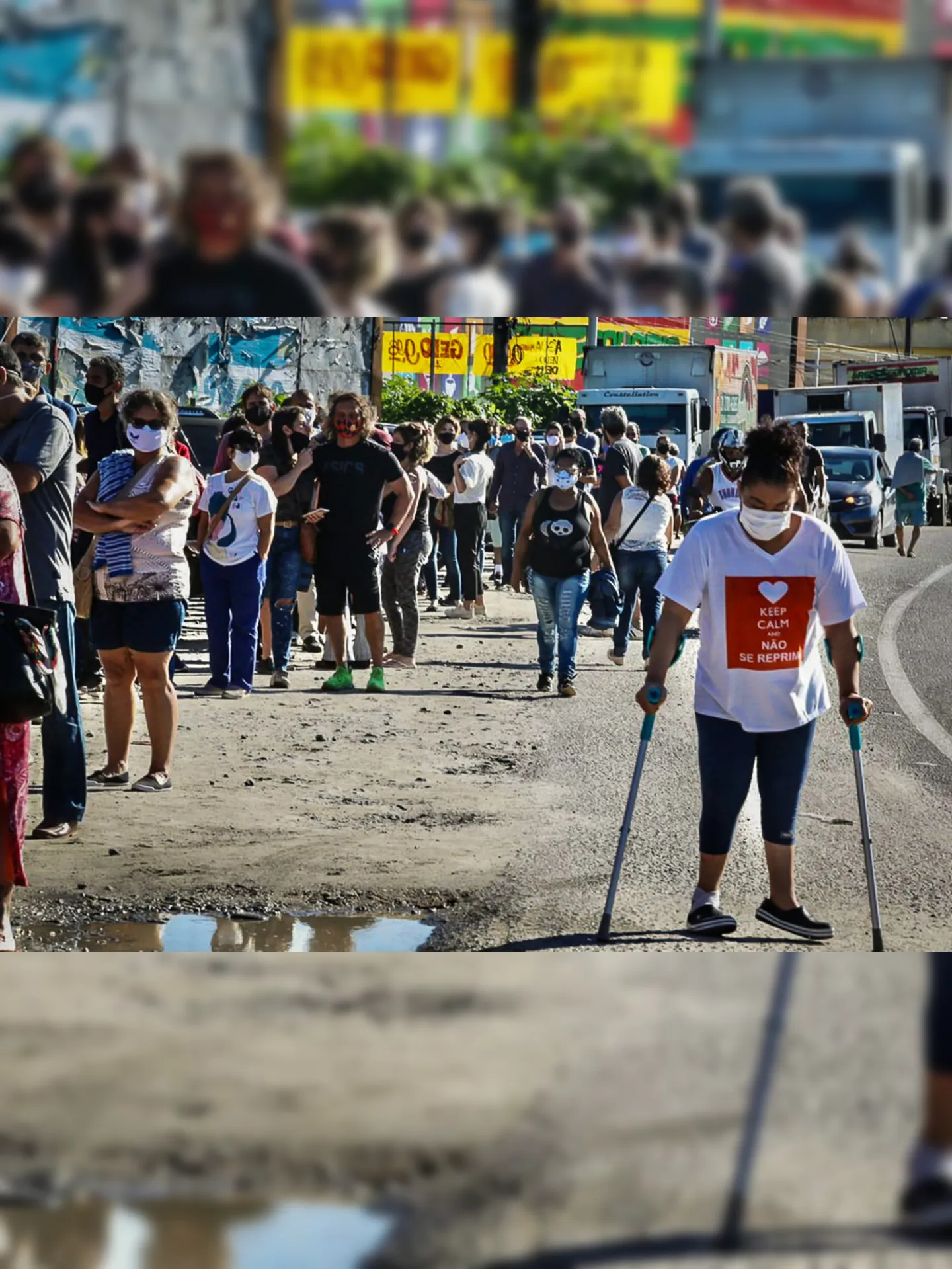 Imagem ilustrativa da imagem Manhã de fila e revolta para vacinação no Rio do Ouro em São Gonçalo