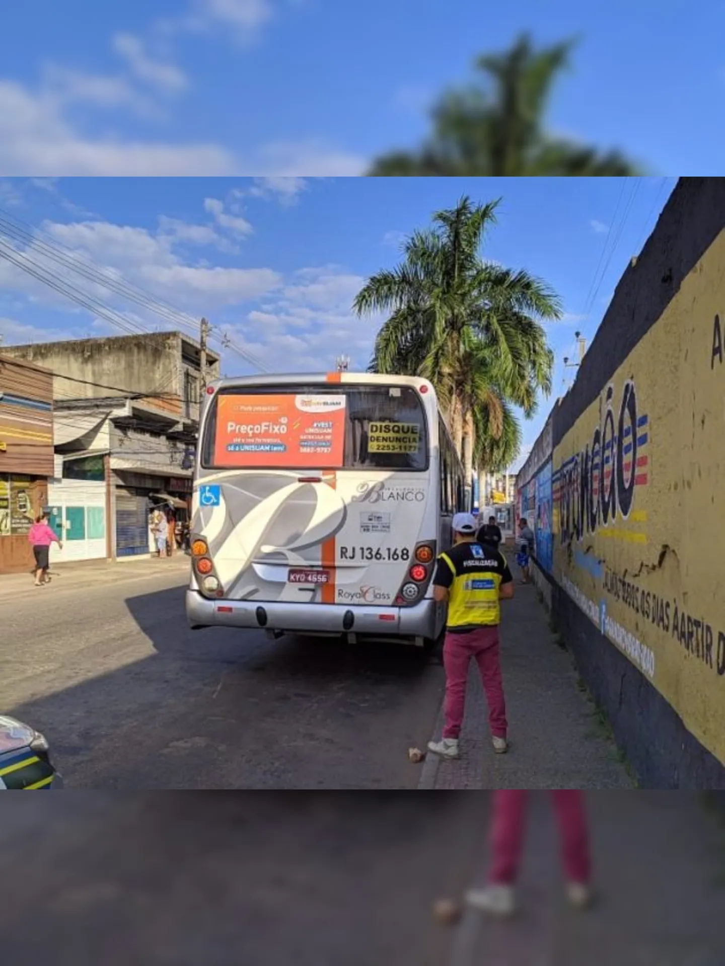 Imagem ilustrativa da imagem Ônibus intermunicipais autuados em diferentes regiões do Rio