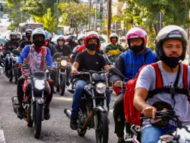 Imagem ilustrativa da imagem Motoboys denunciam 'perseguição' e protestam na Alameda, em Niterói