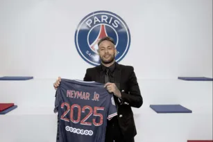 Imagem ilustrativa da imagem Neymar renova contrato com o PSG até 2025