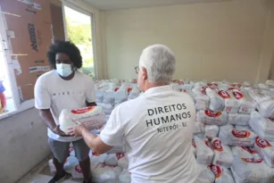 Imagem ilustrativa da imagem Niterói Solidária supera 35 toneladas de alimentos arrecadados