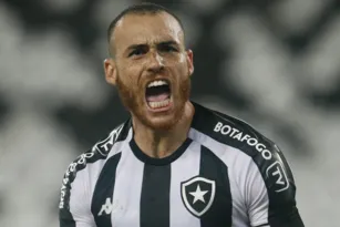 Imagem ilustrativa da imagem No sufoco, Botafogo vence Nova Iguaçu e está na final da Taça Rio