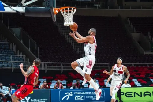 Imagem ilustrativa da imagem Basquete: Flamengo vence São Paulo com cesta no último segundo