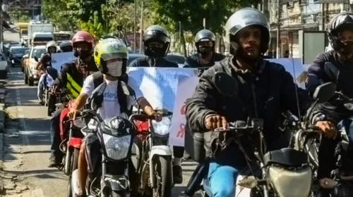 Imagem ilustrativa da imagem Motoboys protestam contra a Prefeitura de Niterói: 'Movimentamos a economia da cidade'