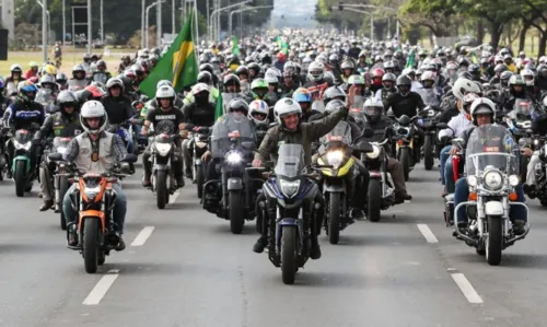 (Brasília - DF, 09/05/2021) Presidente Jair Bolsonaro durante passeio de moto pelas ruas de Brasília.
Foto: Marcos Corrêa/PR