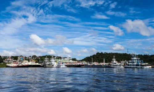 Porto do Ceasa, no Rio Negro, em Manaus