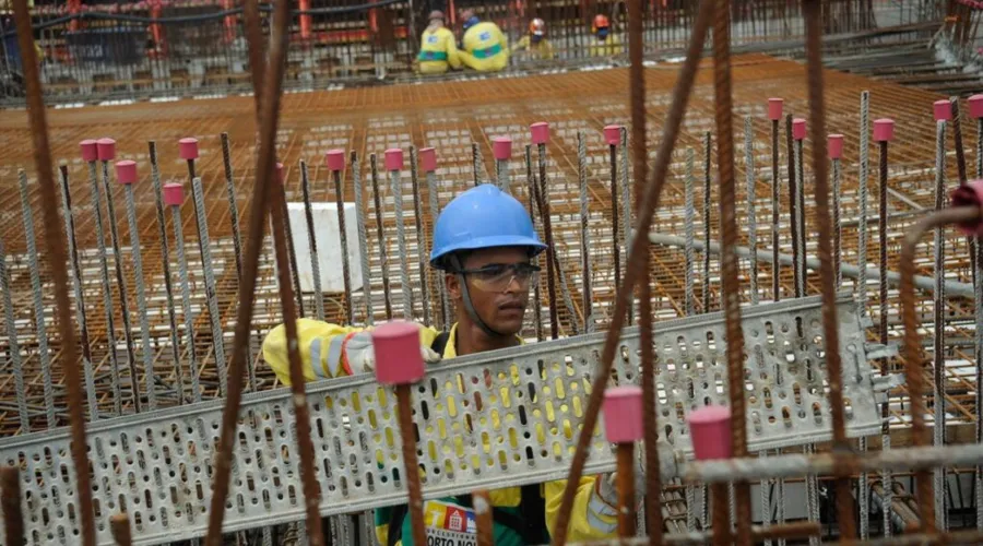 Rio de Janeiro - O prefeito Eduardo Paes inaugura sala de visitação do Museu do Amanhã, em construção no Pier Mauá, na zona portuária do Rio. Na foto o canteiro de obras do Museu do Amanhã.