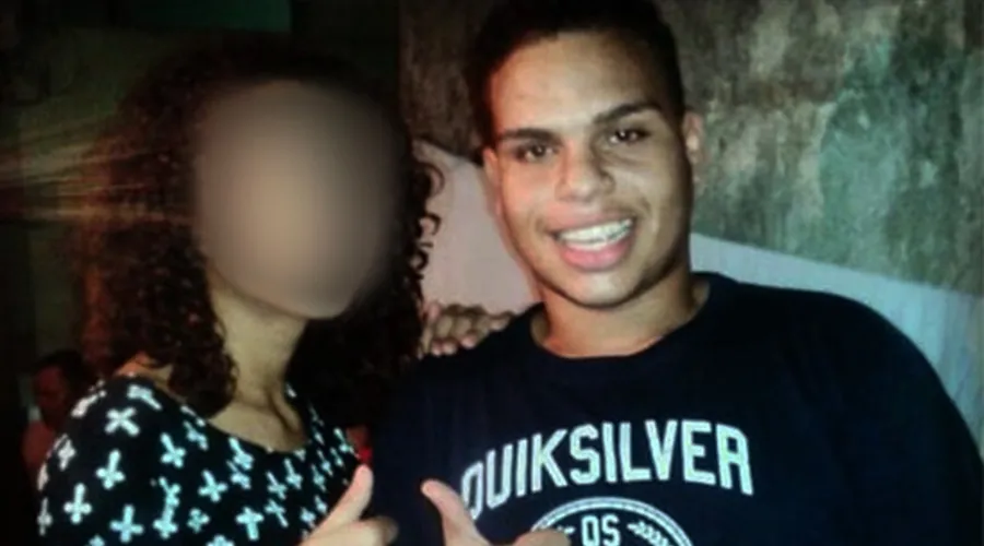 Imagem ilustrativa da imagem Rapaz morto em ação policial na Cidade de Deus no Rio é identificado