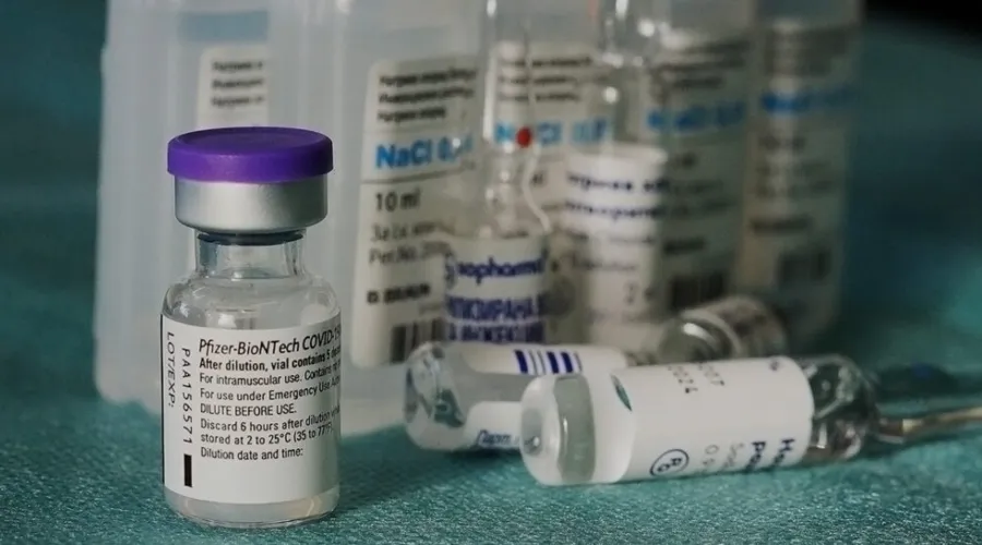 Imagem ilustrativa da imagem Saúde entrega mais de 1 milhão de vacinas da Pfizer nesta segunda