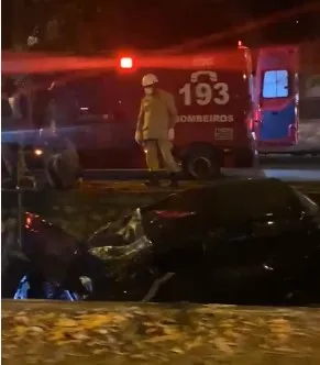Imagem ilustrativa da imagem Idoso fica ferido após carro cair no Canal de São Francisco em Niterói