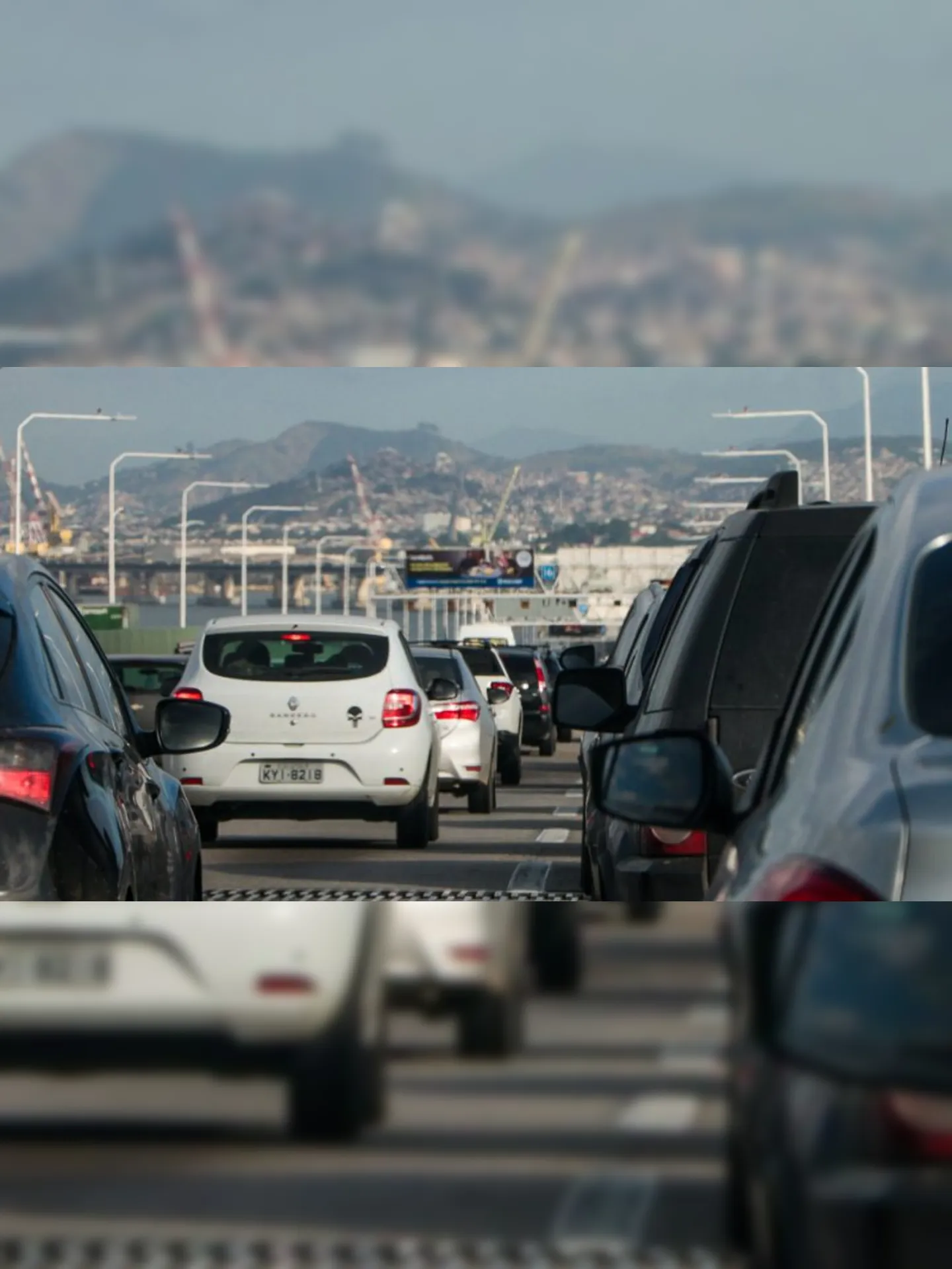 Imagem ilustrativa da imagem Ponte vira sinônimo de caos para motoristas e passageiros