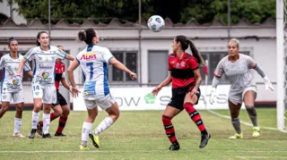 Imagem ilustrativa da imagem Cariocas decidem classificação e rebaixamento no Brasileirão Feminino