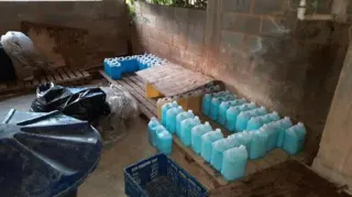 Imagem ilustrativa da imagem Preso por produzir detergentes sem autorização no Rio