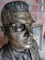 Imagem ilustrativa da imagem Busto do ex-governador Celso Peçanha é restaurado em Rio Bonito